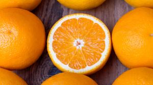 Orange, ein charakteristischer Duft für einen Winterabend
